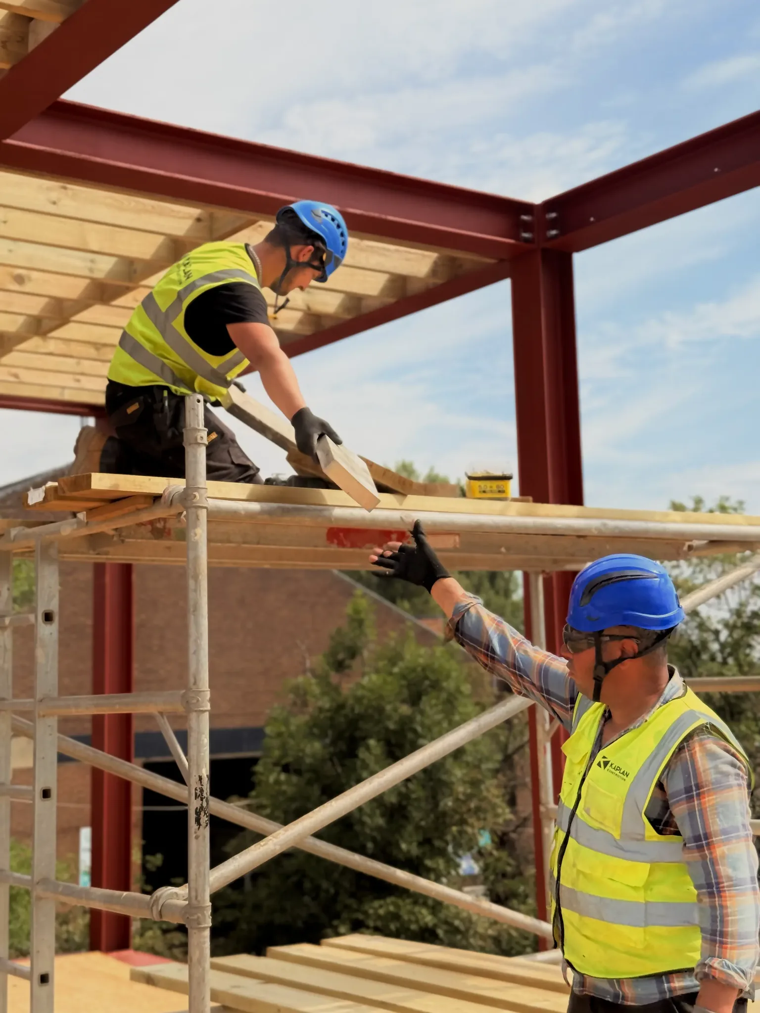 Kaplan Construction - building project on site in London